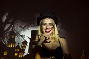 Anoli in Boho Nude Art set Trick