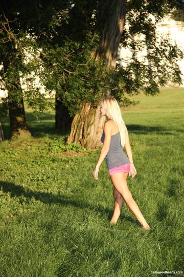 Sabrina L in Club Sweethearts set #27893