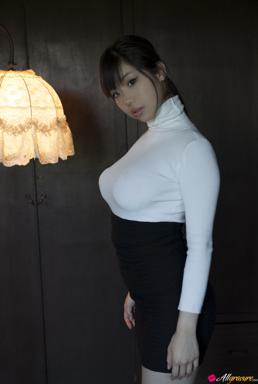 Fumina Suzuki in All Gravure set Big Bang 2