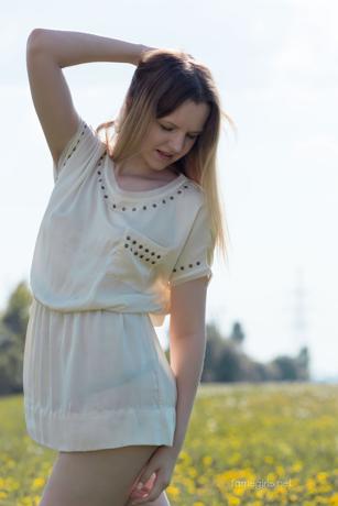 Monica in Fame Girls set Flower field