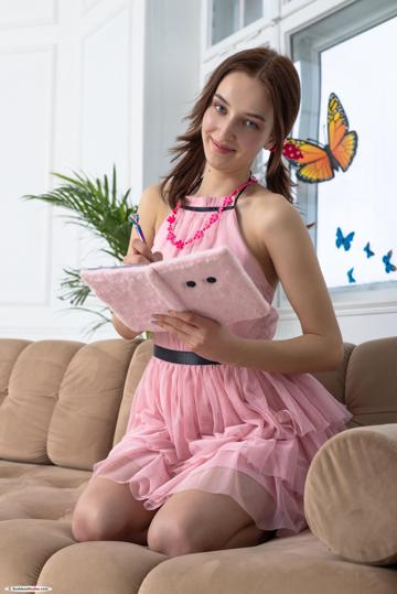 Aruna in Goddess Nudes set Aruna 2