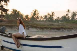 Isabella in Fame Girls set Mermaid On The Beach