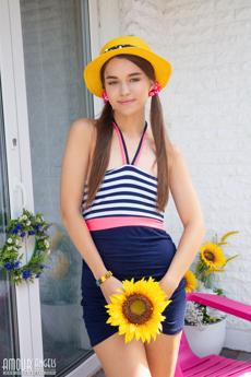 Tina in Amour Angels set Sparkling Oasis