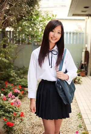 Yuri Murakami in All Gravure set Honor Student