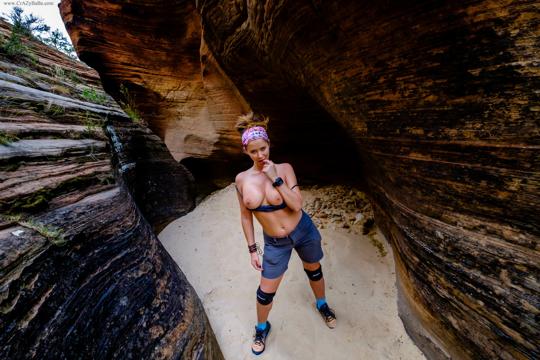 Emily Addison in Crazy Babe set Between the Cliffs